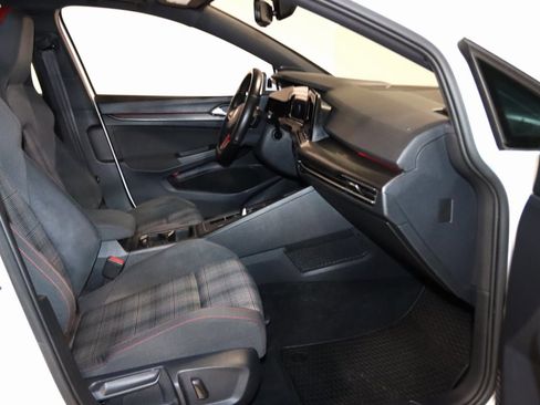 Used 2022 Volkswagen GTI SE image 50