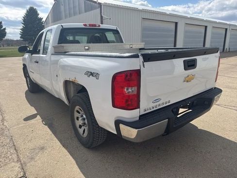 Used 2008 Chevrolet Silverado 1500 W/T AWD/4WD image 4