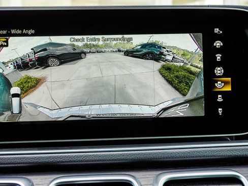 Used 2023 Mercedes-Benz GLS 580 4MATIC image 26