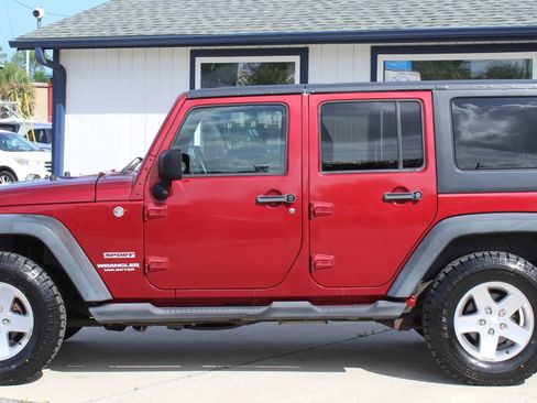 Used 2013 Jeep Wrangler Unlimited Sport AWD/4WD image 2