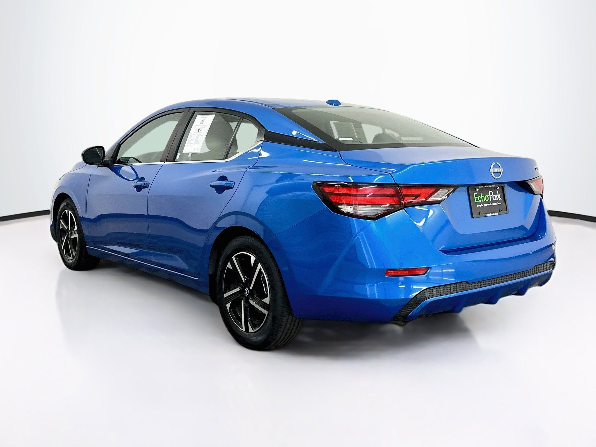 Used 2024 Nissan Sentra SV FWD image 5