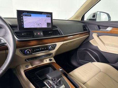 Used 2024 Audi Q5 e Premium Plus image 27