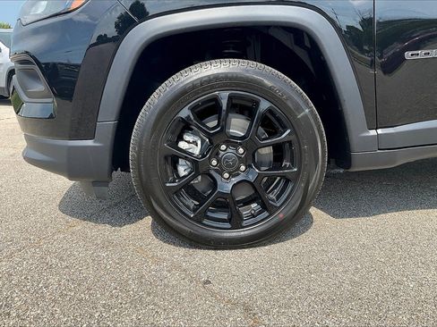 New 2025 Jeep Compass Latitude w/ Convenience Group image 12