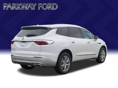 Used 2024 Buick Enclave Essence w/ Experience Buick Package AWD/4WD image 5