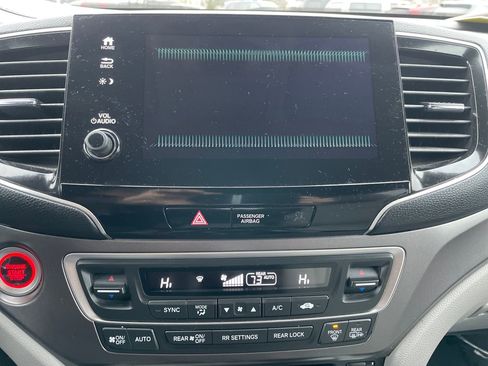 Used 2020 Honda Pilot EX image 18
