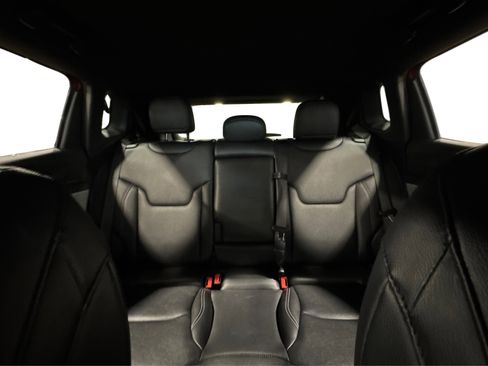 Used 2025 Jeep Compass Limited image 43