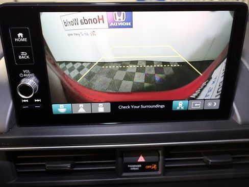 New 2025 Honda Pilot Touring image 16