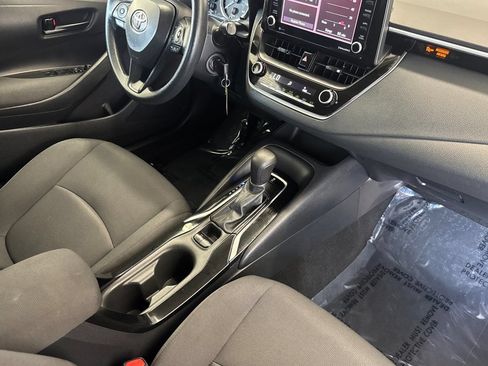 Certified 2022 Toyota Corolla LE FWD image 17