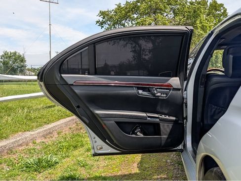 Used 2010 Mercedes-Benz S 63 AMG image 11