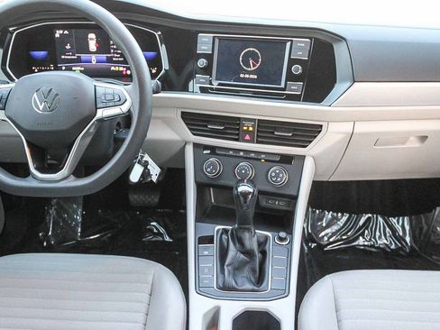 Used 2022 Volkswagen Jetta S image 13