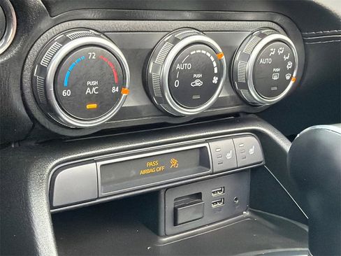 Used 2019 FIAT 124 Spider Lusso w/ Convenience Group image 31