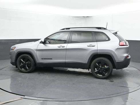 Used 2019 Jeep Cherokee Latitude Plus FWD image 9