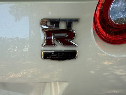 Used 2020 Nissan GT-R Premium AWD/4WD image 20