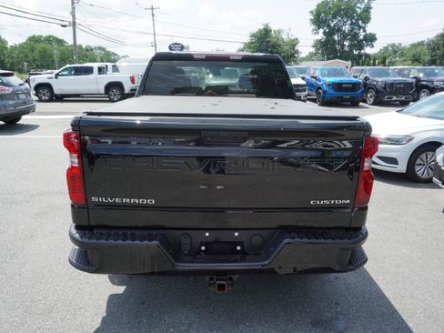 Used 2022 Chevrolet Silverado 1500 Custom AWD/4WD image 7