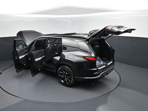 New 2026 Lexus TX 500h AWD image 2