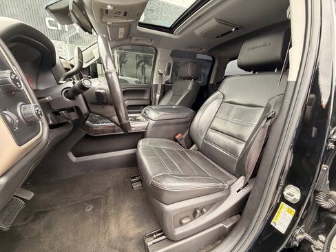 Used 2015 GMC Sierra 2500 Denali w/ Duramax Plus Package image 9