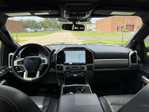 Used 2022 Ford F350 Lariat w/ Lariat Ultimate Package AWD/4WD image 34