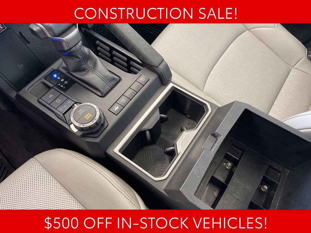 Used 2025 Toyota Tacoma Limited AWD/4WD image 10