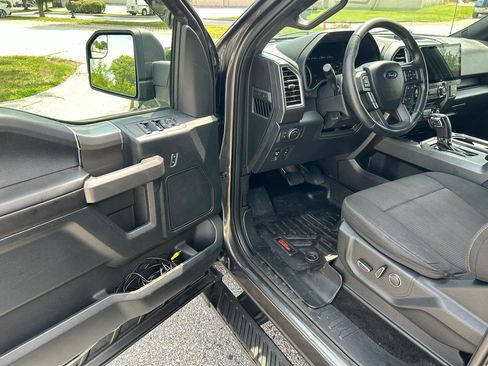 Used 2016 Ford F150 XLT w/ Equipment Group 302A Luxury AWD/4WD image 10