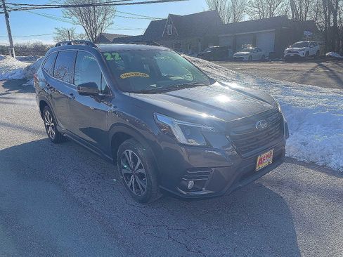 Used 2022 Subaru Forester Limited image 9