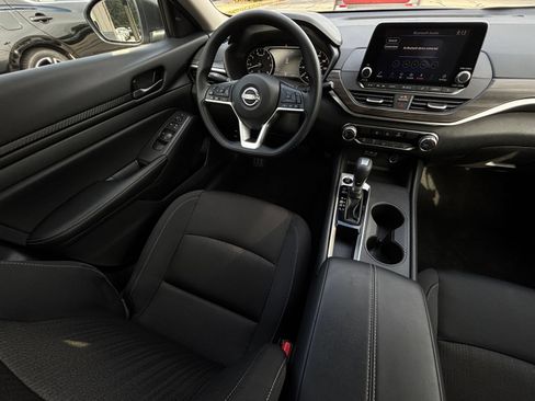 Used 2026 Nissan Altima 2.5 SV FWD image 34