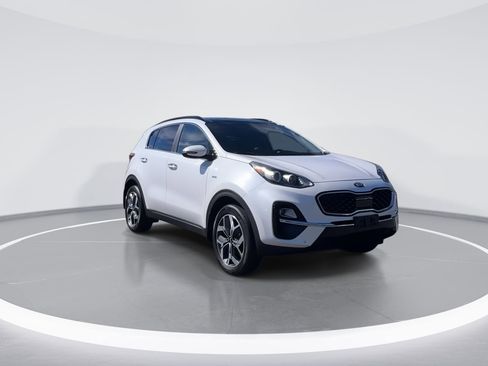 Used 2022 Kia Sportage EX w/ EX Technology Package image 9