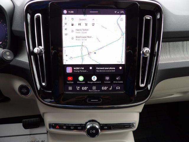 Certified 2024 Volvo XC40 B5 Plus w/ Climate Package AWD/4WD image 22