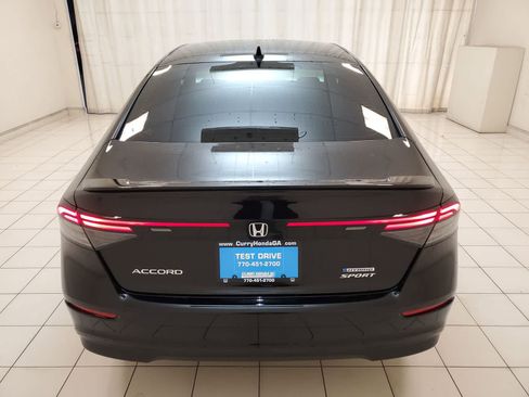 Used 2025 Honda Accord Sport image 28