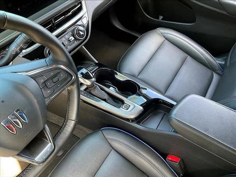 Used 2025 Buick Envista Sport Touring w/ Convenience I Package FWD image 14