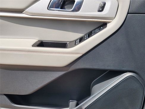 New 2026 Ford Explorer Active w/ Active Comfort Package RWD image 16
