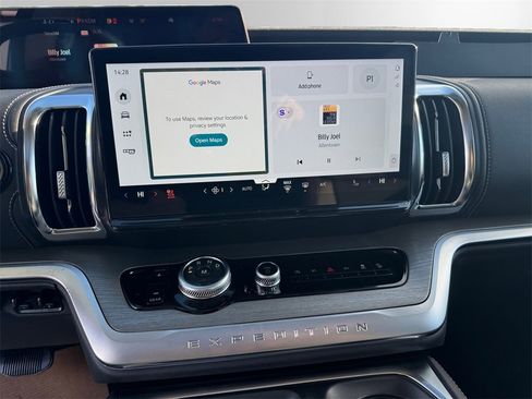 New 2025 Ford Expedition Max Platinum w/ Driver's Package image 11