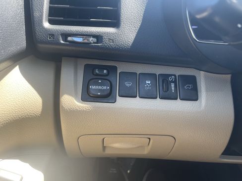 Used 2013 Toyota Highlander Limited AWD/4WD image 14
