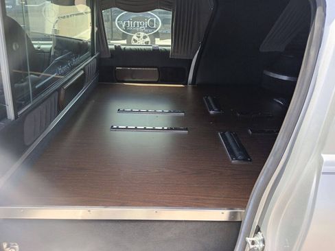 Used 2011 Cadillac DTS Hearse FWD image 16
