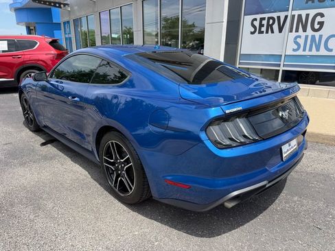 Used 2018 Ford Mustang Coupe w/ Equipment Group 101A RWD image 13