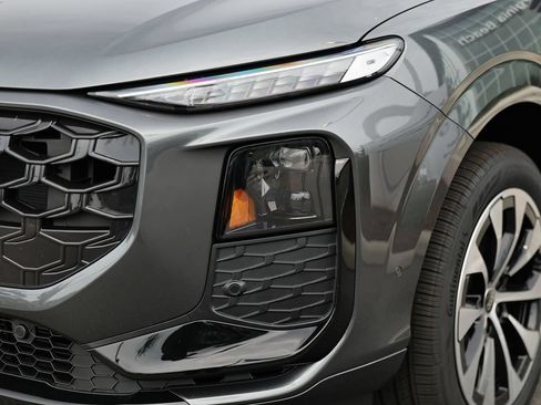New 2026 Audi Q3 quattro 2.0T AWD/4WD image 12