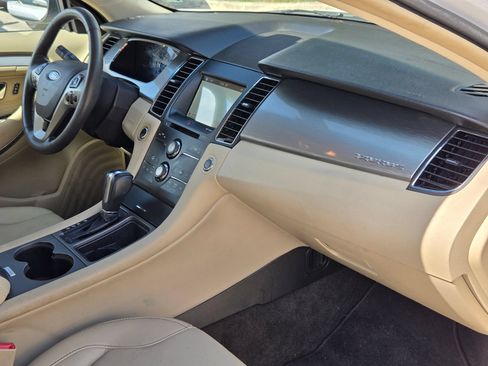 Used 2018 Ford Taurus SEL w/ Equipment Group 201A FWD image 29