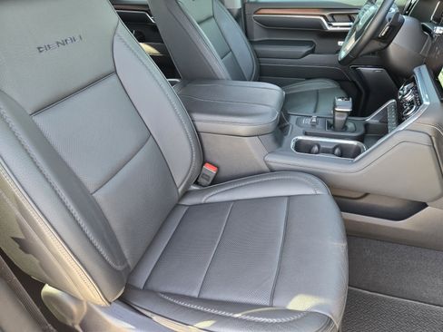 Used 2024 GMC Sierra 1500 Denali w/ Denali Reserve Package AWD/4WD image 10
