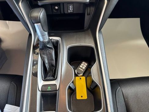 Used 2019 Honda Accord EX image 21
