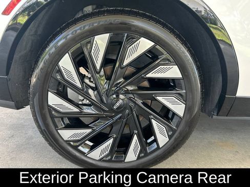 Used 2025 Lincoln Nautilus Reserve AWD/4WD image 22