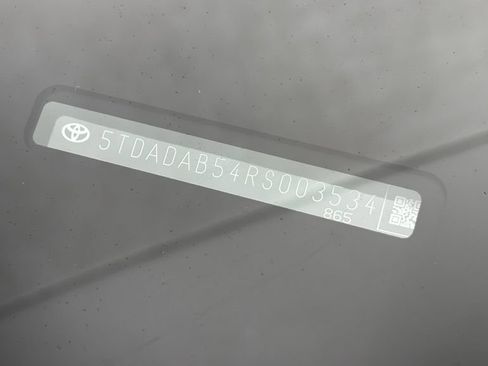 Used 2024 Toyota Grand Highlander AWD Hybrid image 54