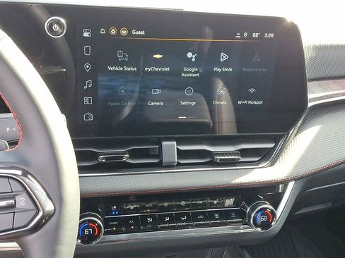 New 2026 Chevrolet Equinox RS w/ Convenience Package III FWD image 16