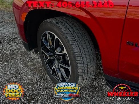 Used 2024 Chevrolet Suburban RST w/ Luxury Package AWD/4WD image 27