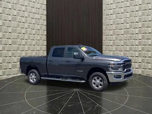 Certified 2025 RAM 2500 Big Horn AWD/4WD image 2