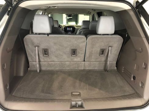 Used 2019 Chevrolet Traverse Premier image 11