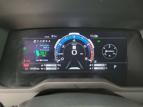 Used 2024 Toyota Tundra Limited RWD image 23