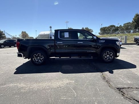 Used 2025 GMC Sierra 1500 SLT w/ SLT Premium Package image 31