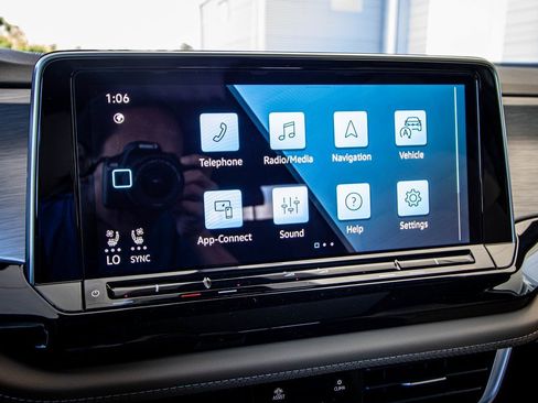 New 2026 Volkswagen Atlas Cross Sport SE image 37