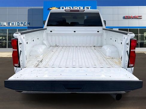 Used 2024 Chevrolet Silverado 2500 LTZ image 7