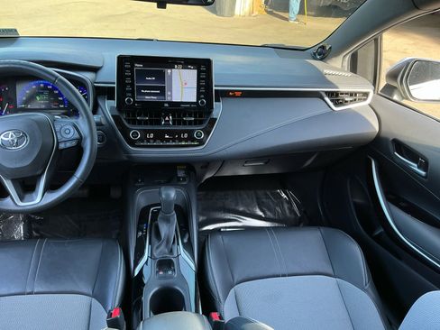 Used 2019 Toyota Corolla XSE image 16