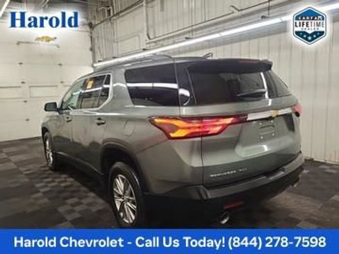 Used 2022 Chevrolet Traverse LT AWD/4WD image 2